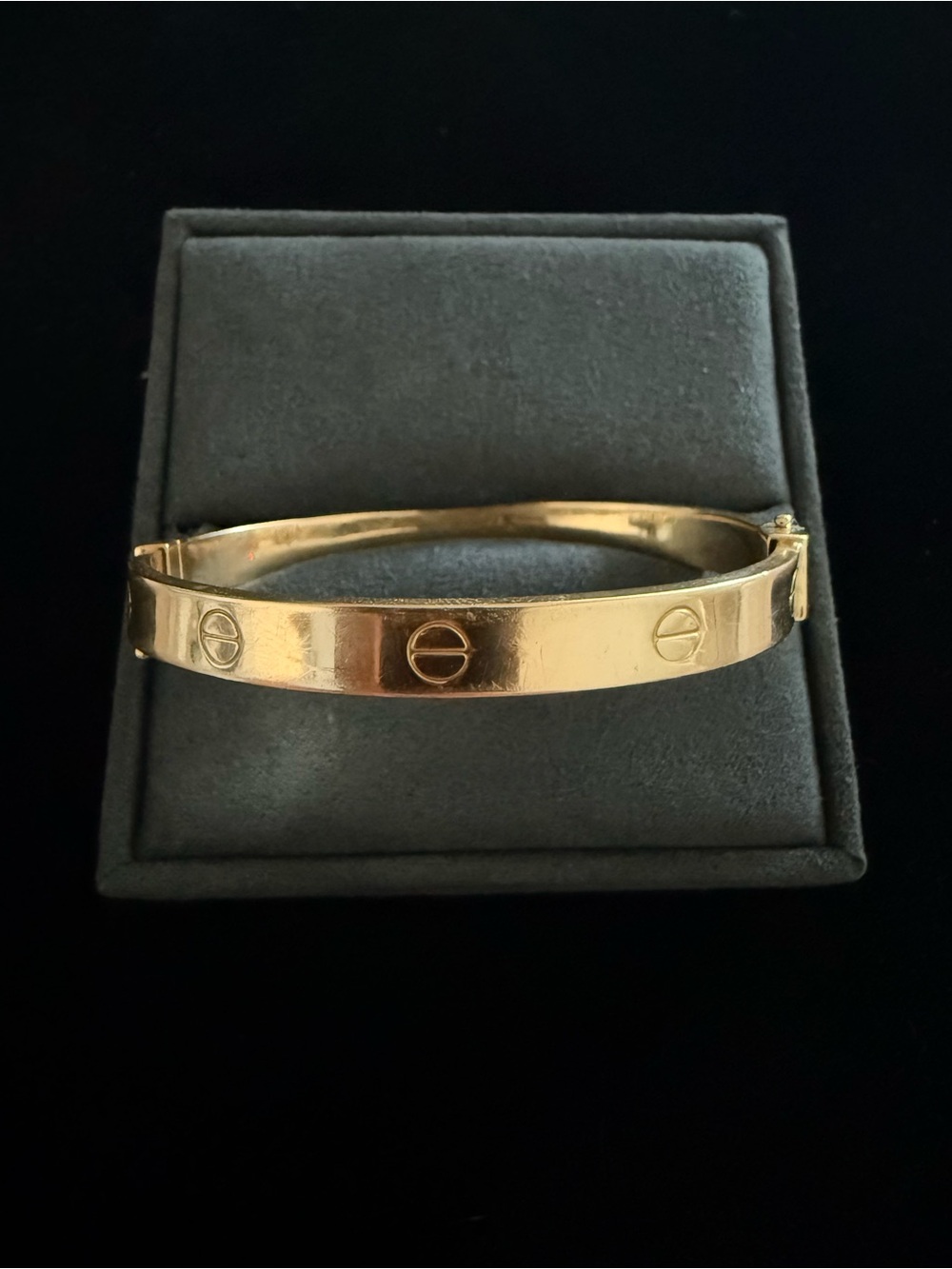 18k Solid Yellow Gold Screw Motif Hinged Bangle Bracelet